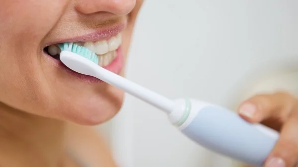 Vệ Sinh Răng Implant Đúng Cách – Hướng Dẫn Chi Tiết
