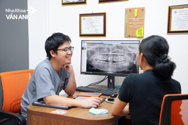 thăm khám nha khoa vân anh