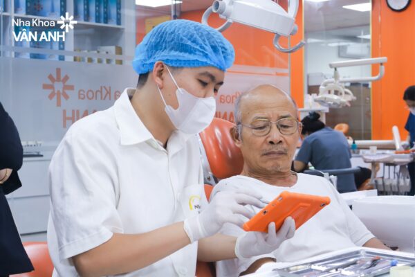 thăm khám nha khoa vân anh