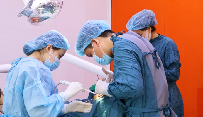 nha khoa trồng răng implant ở bắc ninh