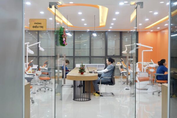 nha khoa niềng răng yên phong uy tín