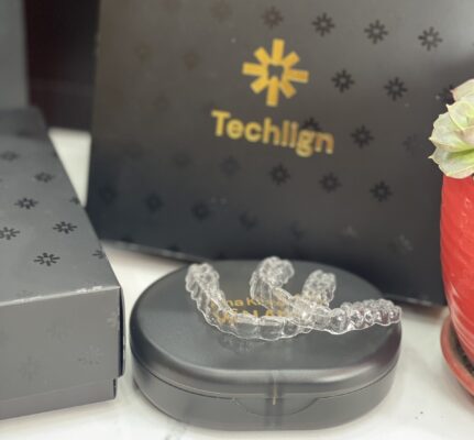 niềng răng trong suốt giá rẻ techlign