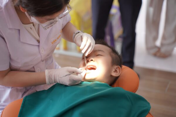 nha khoa vân anh hải dương