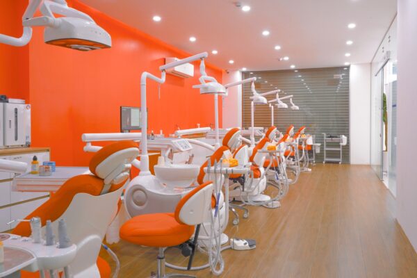 nha khoa vân anh hải dương