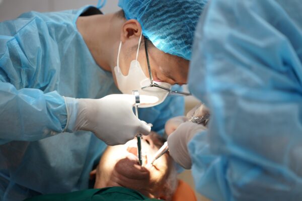 trồng răng implant nha khoa vân anh 