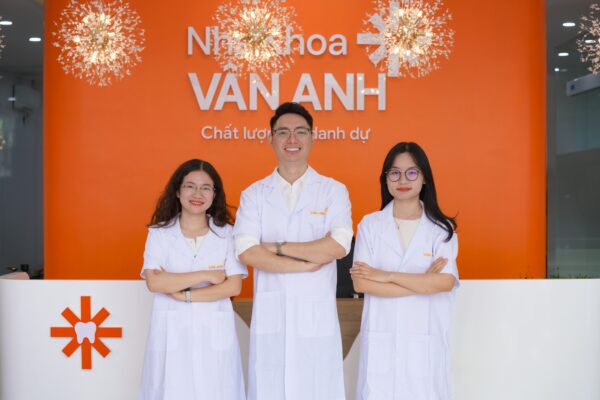 bác sĩ nha khoa vân anh hải dương