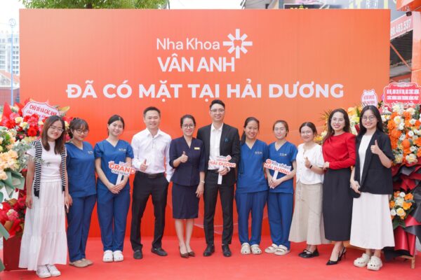 hoạt động khai trương nha khoa vân anh hải dương