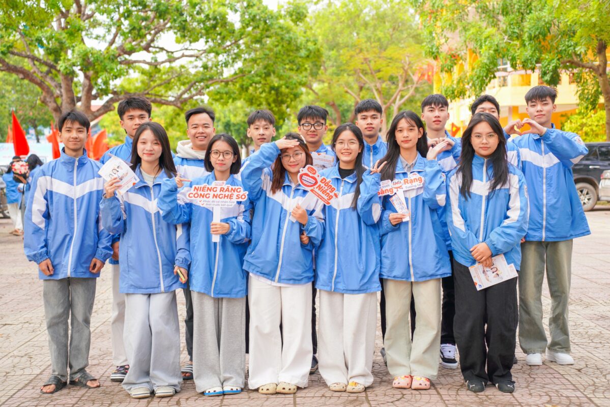 nha khoa vân anh thpt quế võ 1